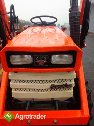 Kubota B1500 15KM 4x4 mini traktor traktorek komunalny ogrodniczy - zdjęcie 6