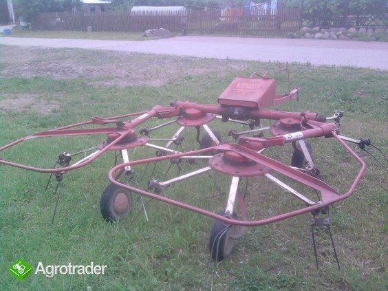 Sprzedam przetrząsarkę do siana Deutsch fahr