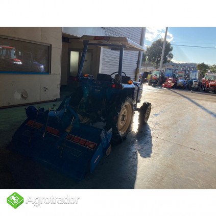 Traktor Iseki TA262F - 4x4 – 26 KM - zdjęcie 3
